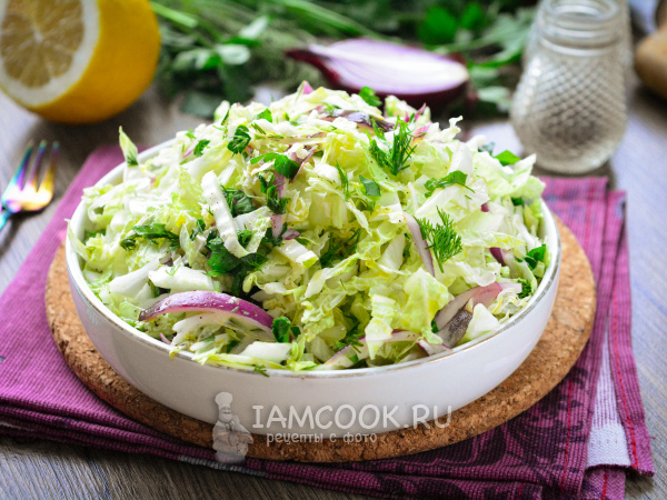 7 идей лёгких весенних салатов на каждый день из пекинской капусты