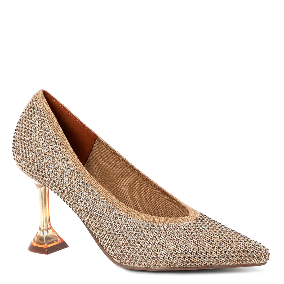 Каблук-рюмочка достаточно устойчивый. В таких туфлях от бренда Tendance вам будет комфортно, даже если предстоит мероприятие на целый день