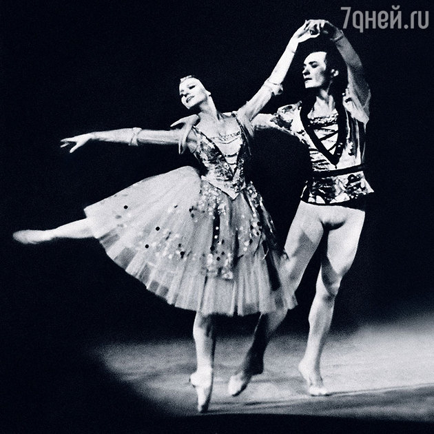Елена Матвеева с Михаилом Лавровским в балете «Лебединое озеро»