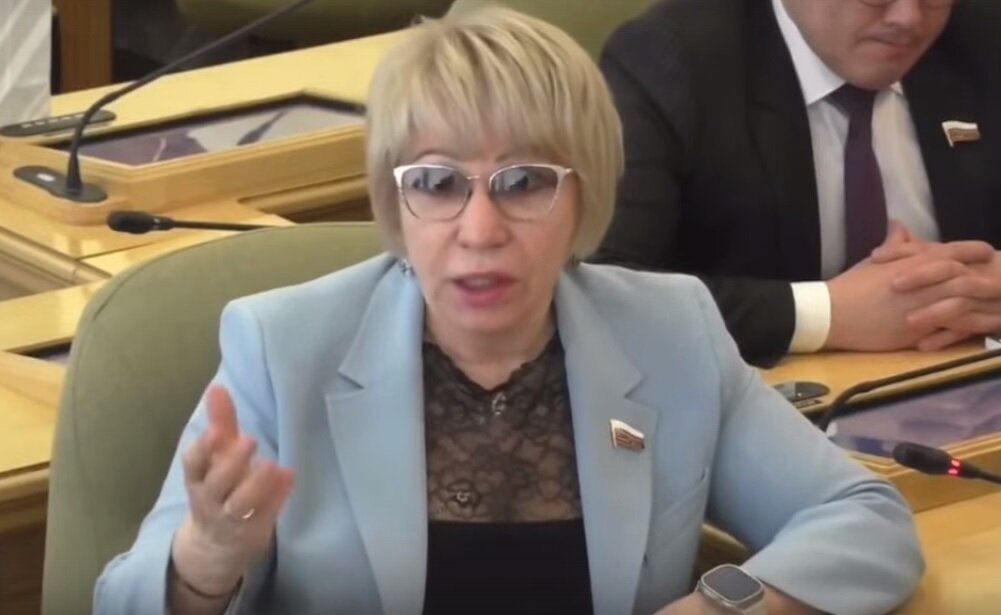 Екатерина Собканюк заседает в томском парламенте много лет. Фото: скриншот видео Законодательной думы Томской области.