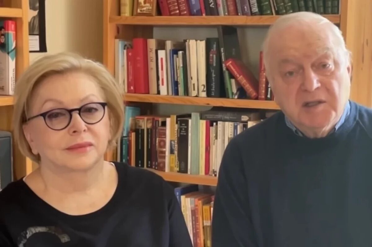    Барды Никитины, призывающие помогать Украине, собираются вернуться в Россию