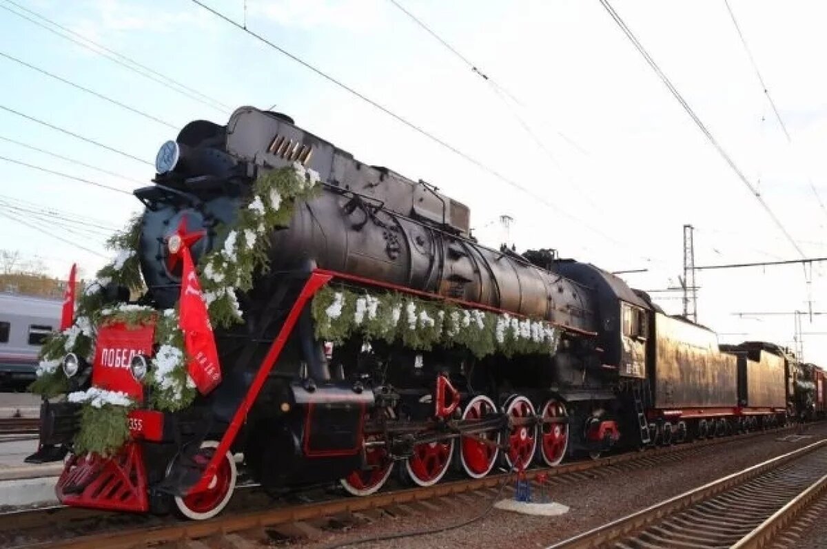    К 9 мая СвЖД запустило ретропоезд на паровозной тяге «Эшелон Победы»
