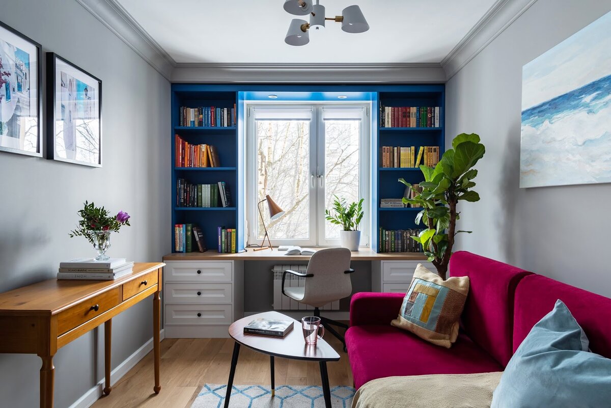 На фото: интерьер квартиры с 67 кв.м в г. Москве, ул. Голубинская, в кадре диван Гритон Мини от divan.ru. Дизайнер: Алеся Котова (ALESYA KOTOVA Interiors); фотограф: Евгений Гнесин (@gnesinphoto)