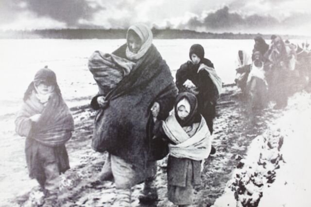 «Когда начали бомбить - землю от взрывов подбрасывало вверх на два метра». / Владимир Юдин / Из личного архива