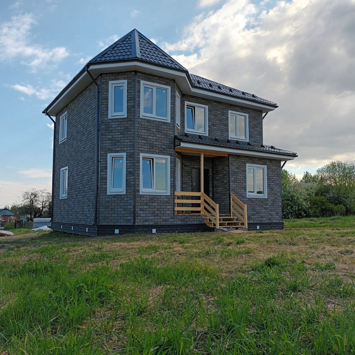 Дом "Фаворит" для Дмитрия.