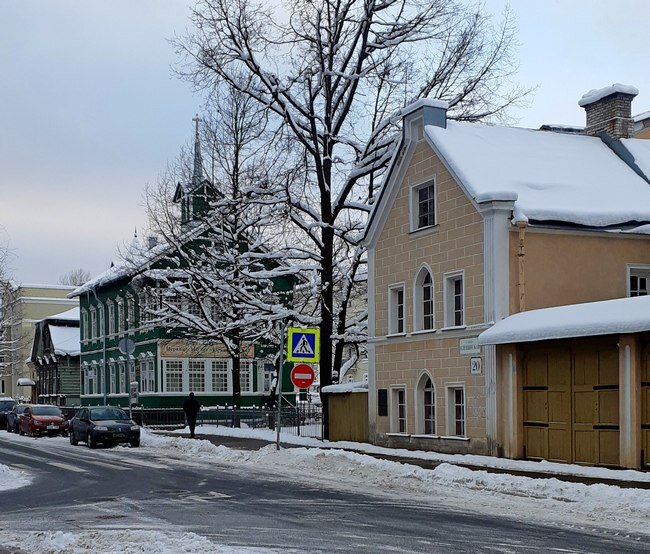 Три дома на Еленинской улице, пережившие время /фото из личного архива, 2021/