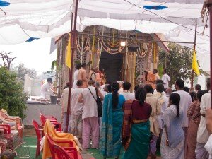 Открытие пушпа-самадхи Шрилы Гурудева