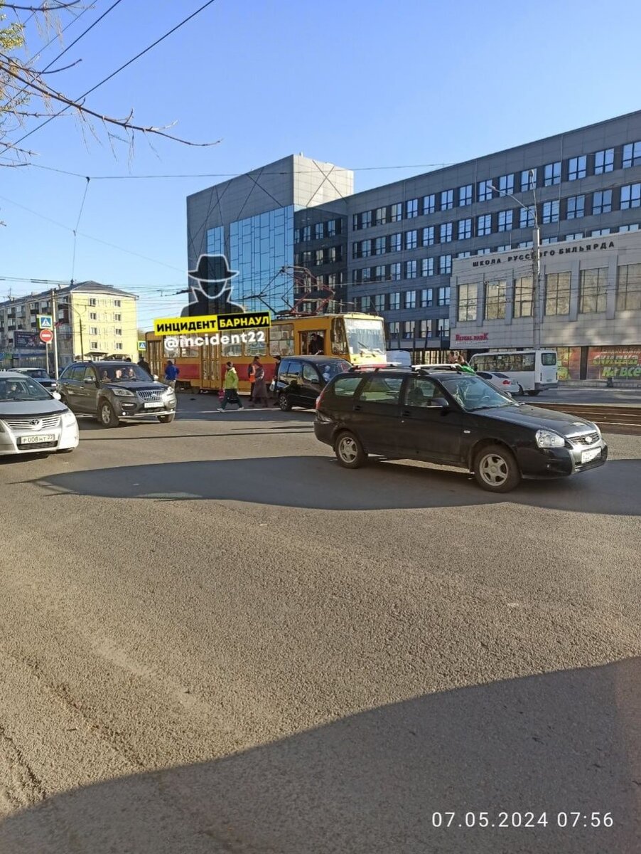   ДТП в Барнауле. Источник: Инцидент Барнаул