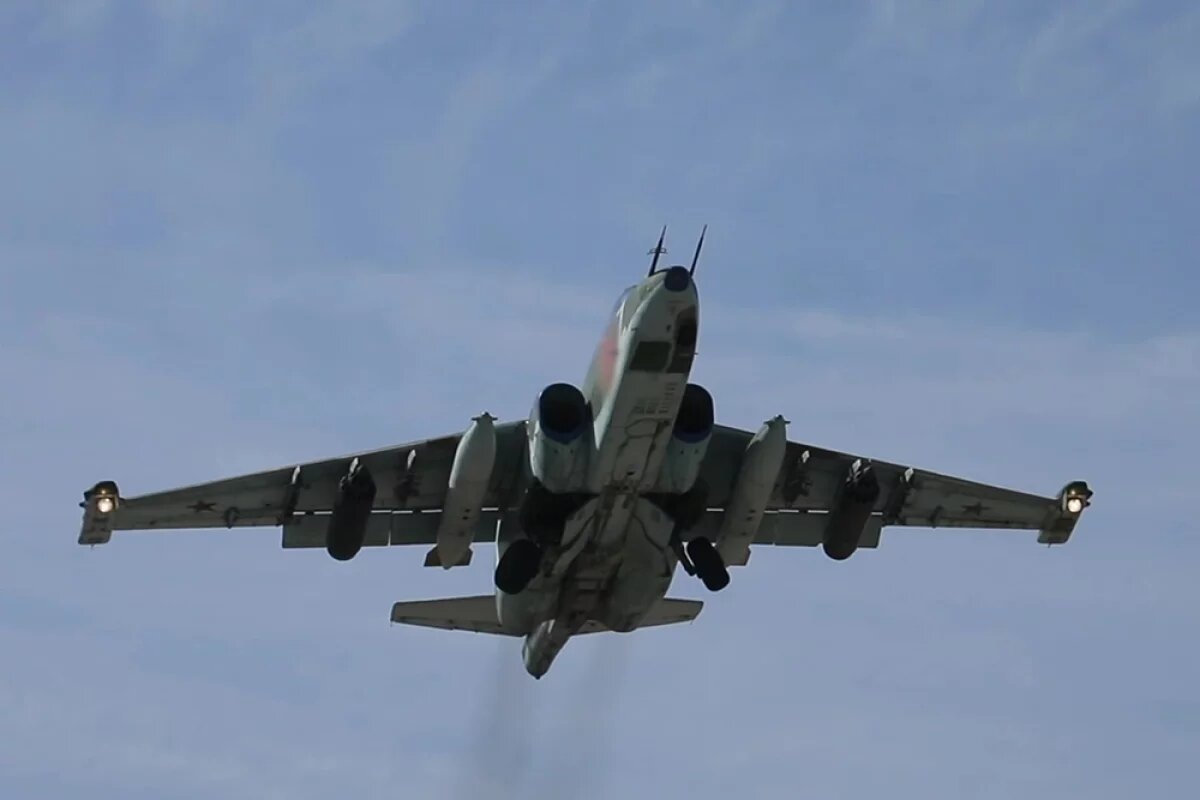    Штурмовики Су-25 уничтожили опорный пункт ВСУ