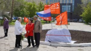  📷    В Оренбурге открыли памятный знак выдающемуся журналисту Софье Радушиной Кристина Просвиркина