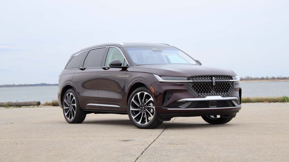 Lincoln Nautilus 2024