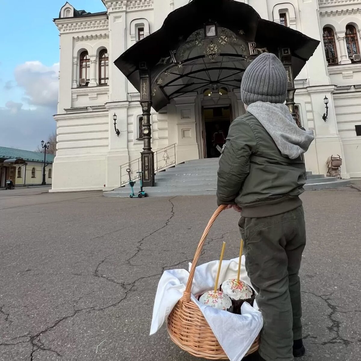 Листайте вправо, чтобы увидеть больше изображений