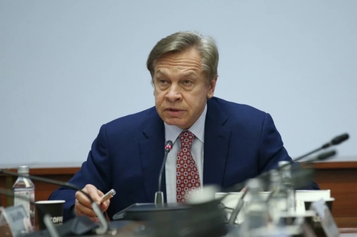    Пушков: Шольц не стал участвовать в «спектакле» Макрона в Париже