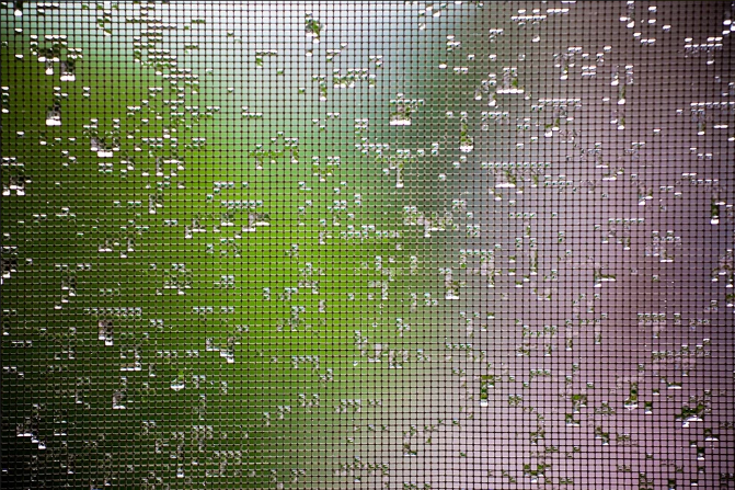 Сейчас почти в каждой квартире установлены пластиковые окна. Они обладают массой достоинств - удобные, красивые, прочные, теплые.-2