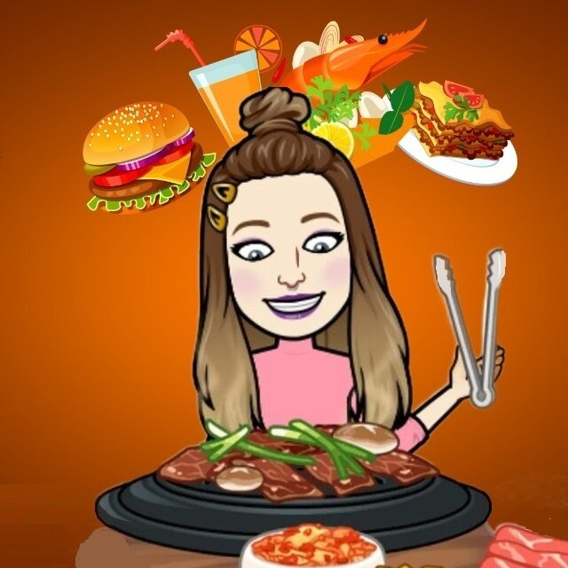 Персонаж создан в приложении Bitmoji