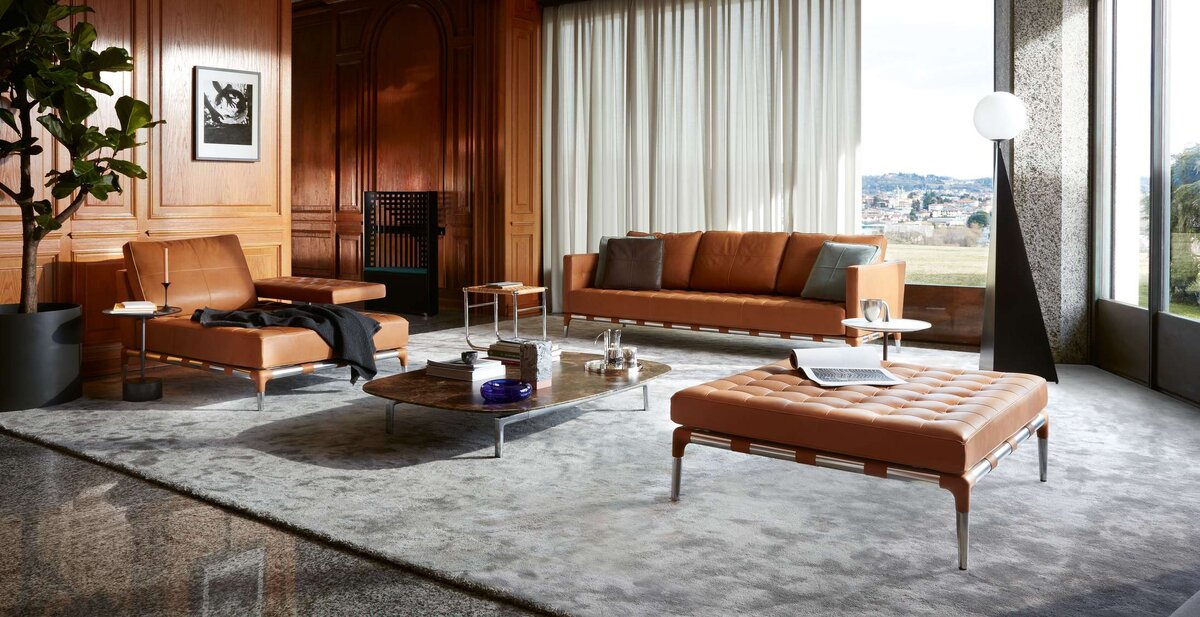 Cassina — всемирно известный бренд элитной мебели, который привлекает самых влиятельных итальянских и международных дизайнеров.