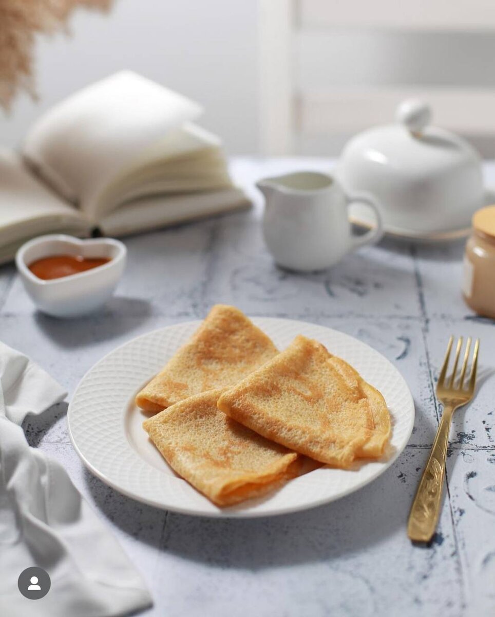 Безглютеновые блинчики от Мастера. Даша Третьякова, автор потрясающих рецептов нашей книги "Осознанная кулинария": @wellness_hedonism