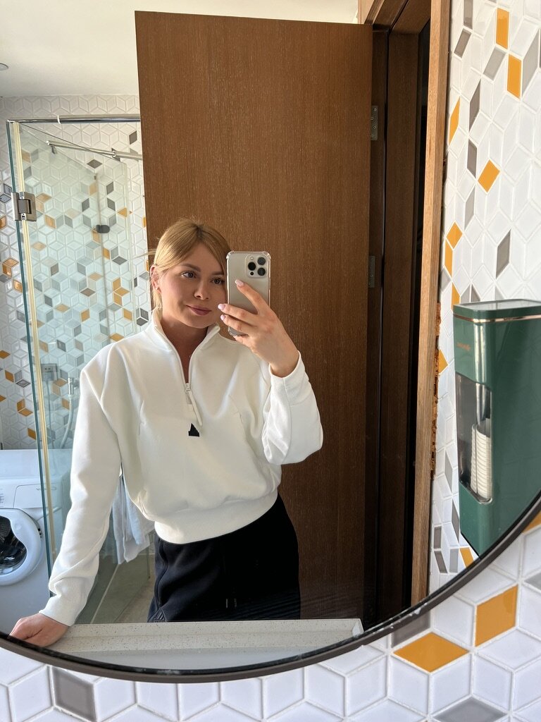 Это я в холодном отеле в Шанхае