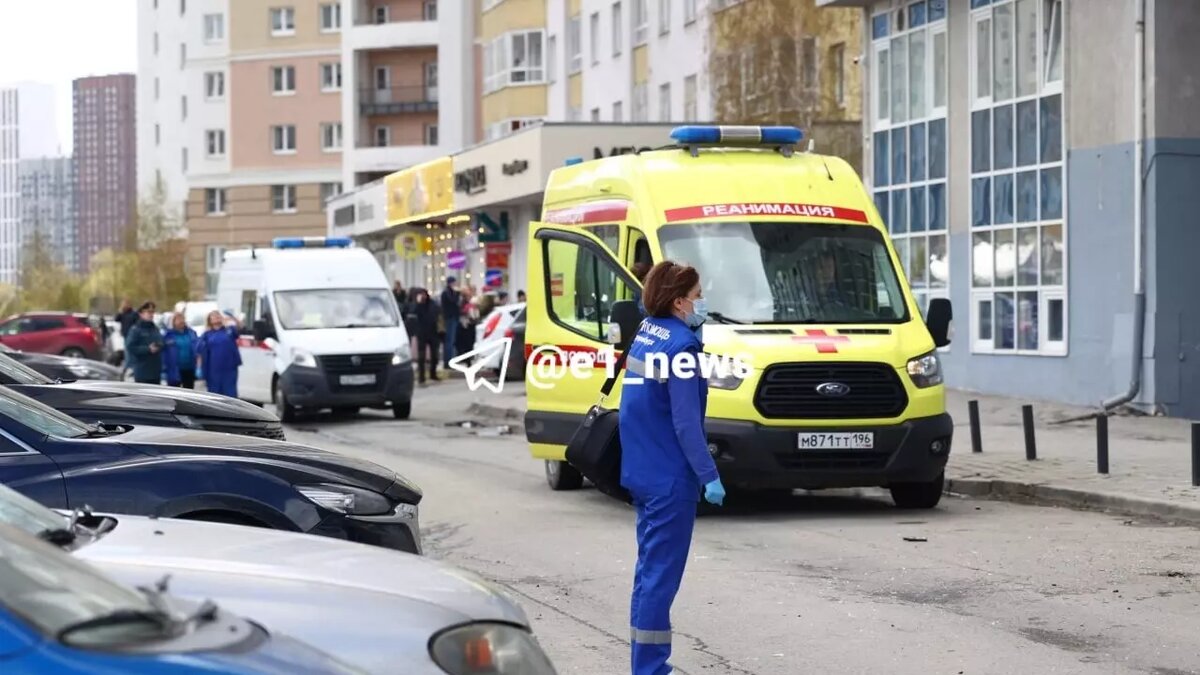 Из окна во время пожара в Екатеринбурге выпрыгнул человек | Новости Тагила  TagilCity.ru | Дзен