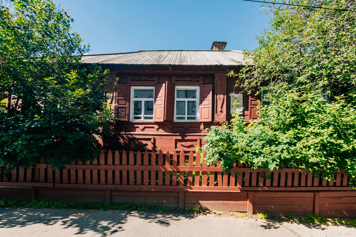 Именно этот дом стал местом действия автобиографической повести Максима Горького «Детство»