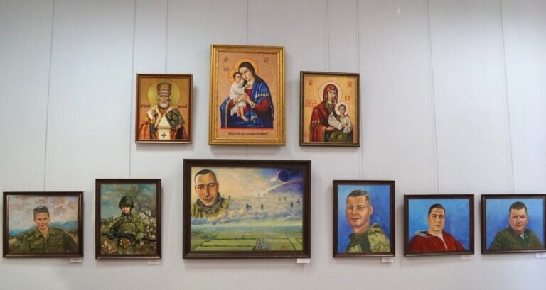    В Бузулуке открылась выставка портретов бойцов СВО Кристина Просвиркина