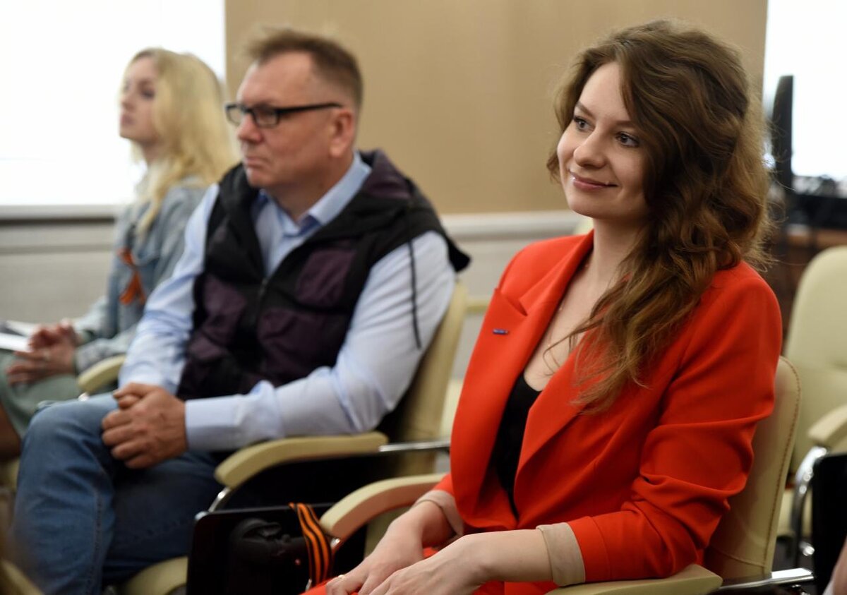    Журналистов ГТРК «Курск» наградили за лучшие материалы на военно-патриотическую тему