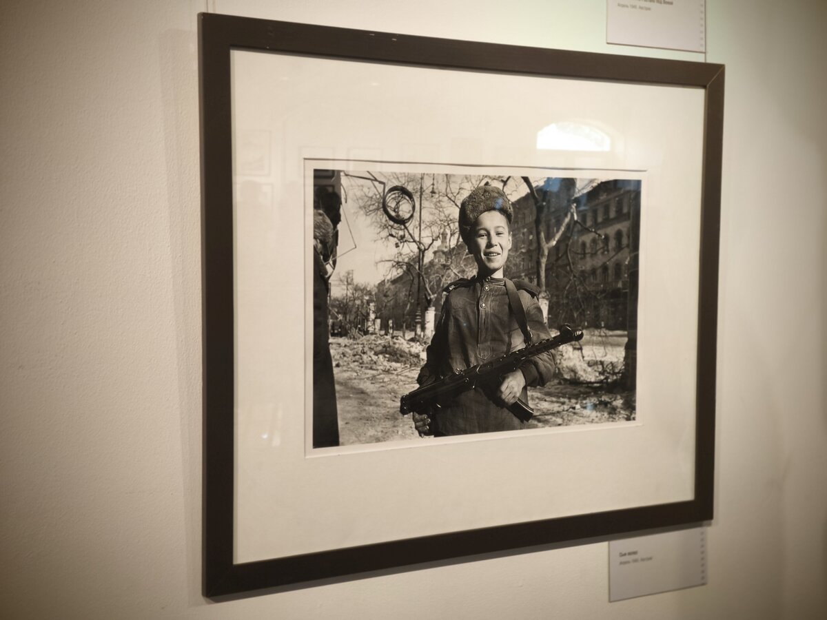  📷 📷 📷 📷 📷 📷 📷 📷 📷 📷 📷   Фотовыставка Евгения Халдея "Корреспондент Победы"