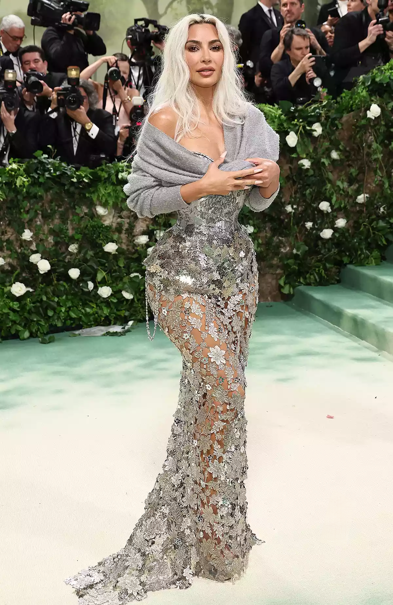  Met Gala 2024 - .    -,       .-2