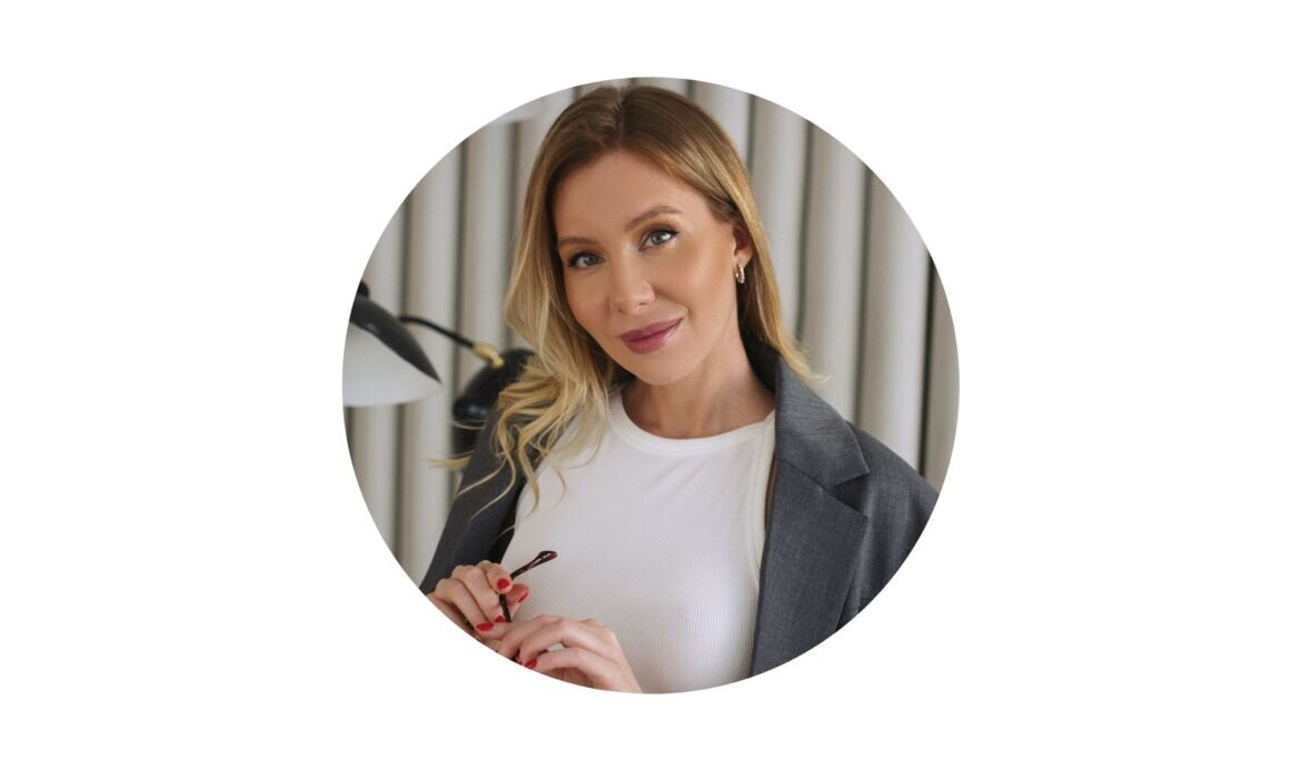 КСЕНИЯ БОРИСОВА, ПСИХОЛОГ