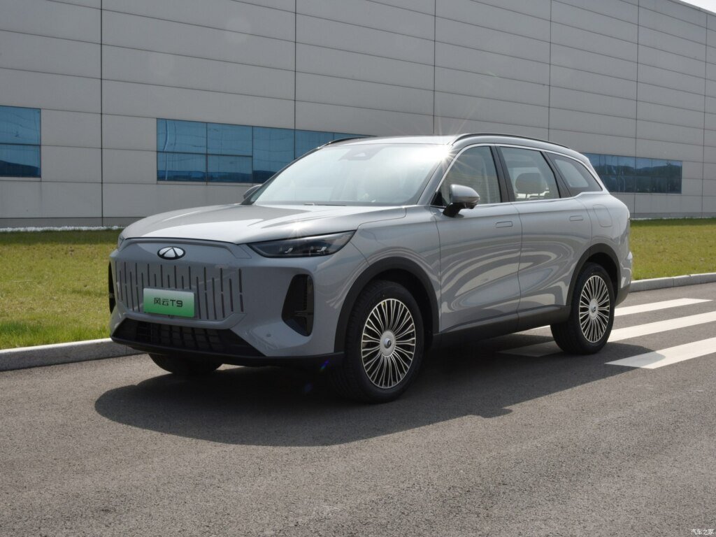 Новый Chery Fengyun T9 2024 года официально будет представлен в конце мая. При этом предварительные продажи кроссовера уже стартовали.