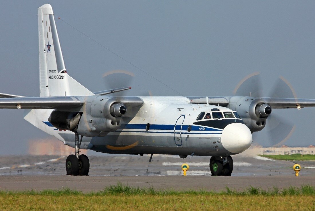 Ан 26 военно транспортный самолет фото Советская авиация времен холодной войны. Часть IX Авиация, военная техника. Оруж