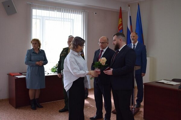     В Иванове семьям героев спецоперации вручены Ордена Мужества