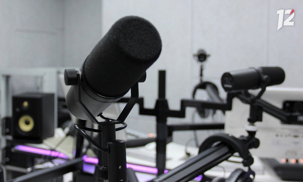 На эти вопросы помогли ответить омские радийщики и профессор физико-математических наук.