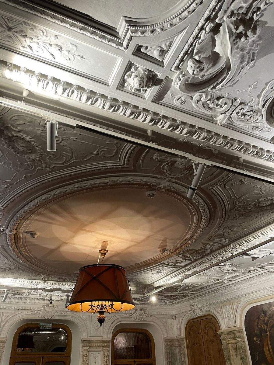 Интерьеры усадьбы Салтыковых-Чертковых © "Покажу Москву" 