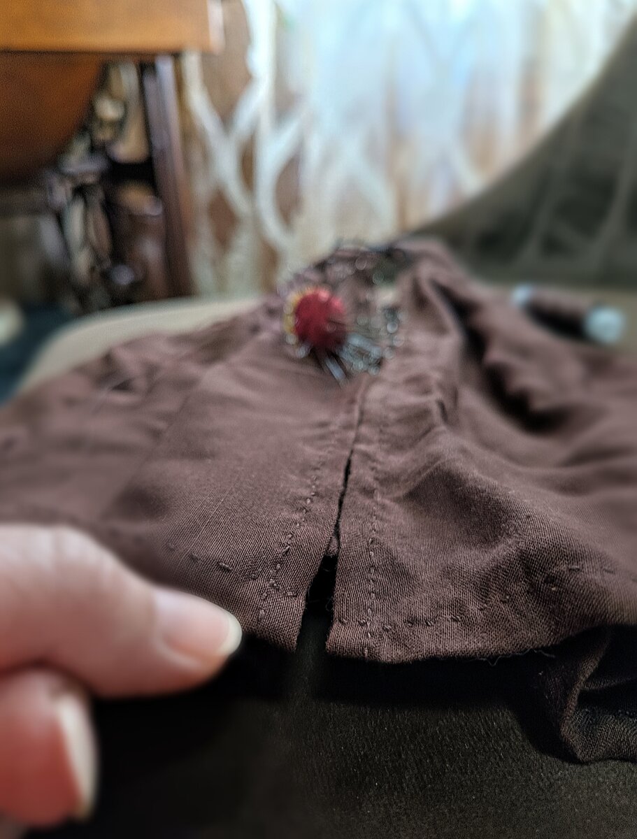 строчу  вручную, юбка накидка