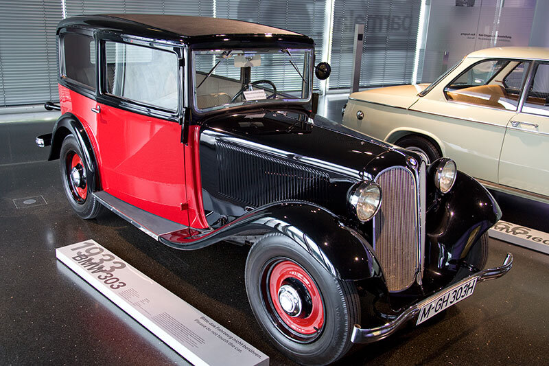 BMW 303