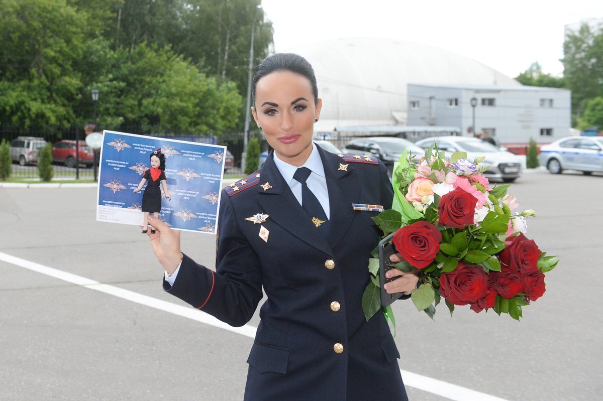 Казалось бы, звания и те самые заветные звезды на погоны, военнообязанные получают только за боевой опыт или за масштабную военную деятельность, но как показывает реальность, это не всегда так.-10-2