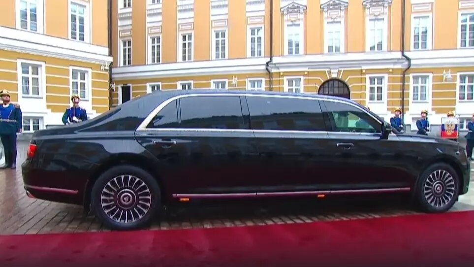     Источник: Кадр прямой трансляции церемонии инаугурации президента РФ