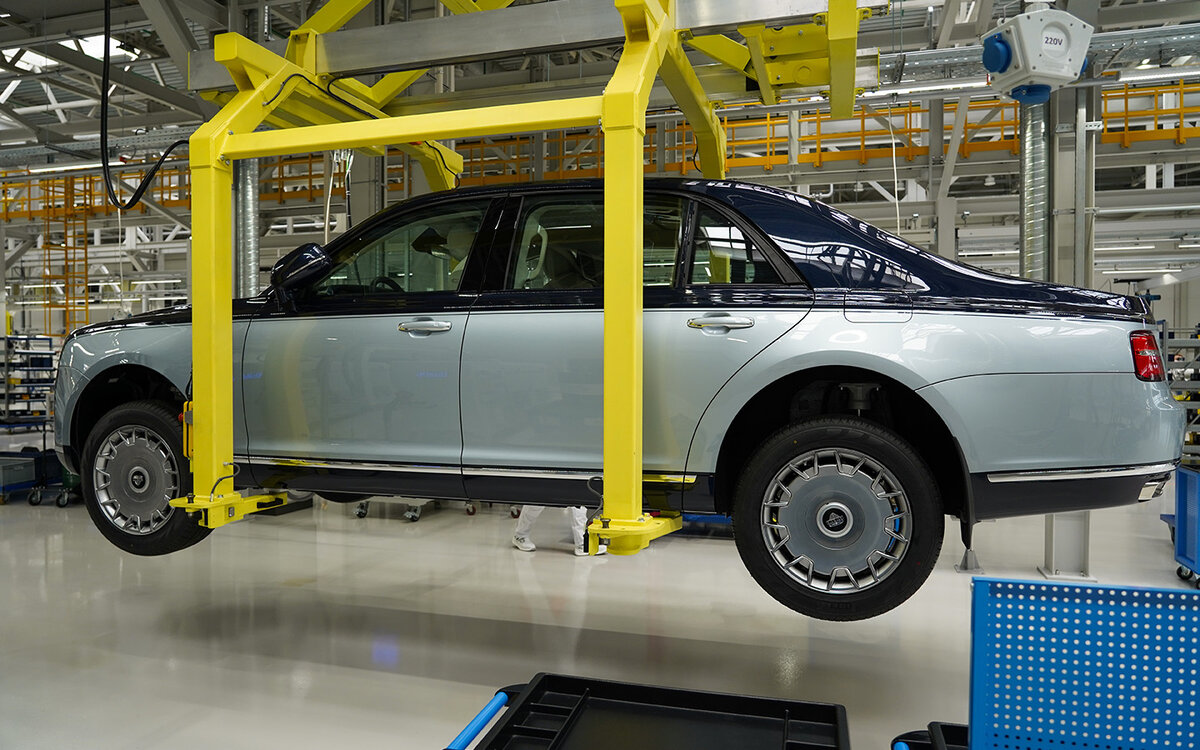 Максим Зарецкий / ТАСС📷Aurus Senat в сборочном цехе