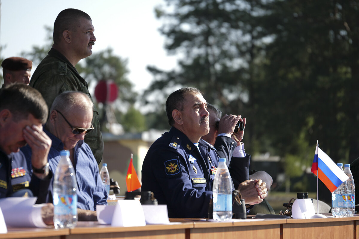 Юнус-Бек Евкуров возглавлял республику Ингушетию до того, как занял пост замминистра обороны. ФОТО: MOD Russia/via Globallookpress.com 