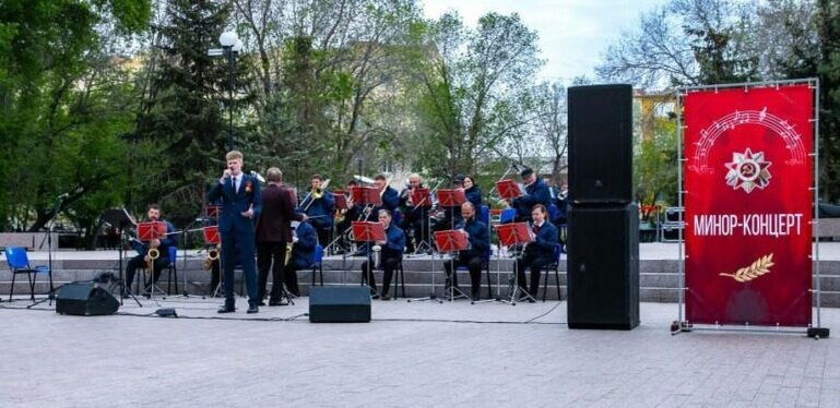    В Оренбурге комплекс «Салют, Победа!» приглашает на праздничные концерты Белов Михаил Александрович