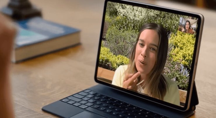    Новый iPad Air можно приобрести с экраном на 13 дюймов, что приближает его к ноутбукам. Особенно в связке с Magic Keyboard