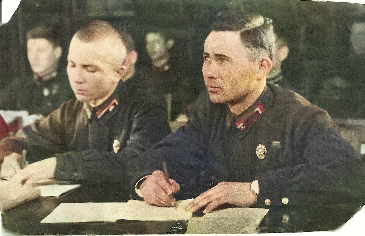 Ғәфиәтулла Арыҫланов хәрби училищела уҡыған мәлендә.