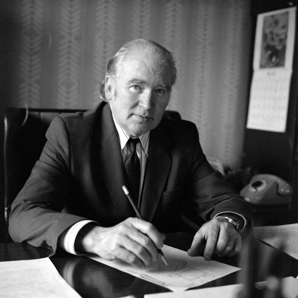 Юлиан Владимирович Бромлей  - советский учёный, историк и этнограф (фото из открытых источников)