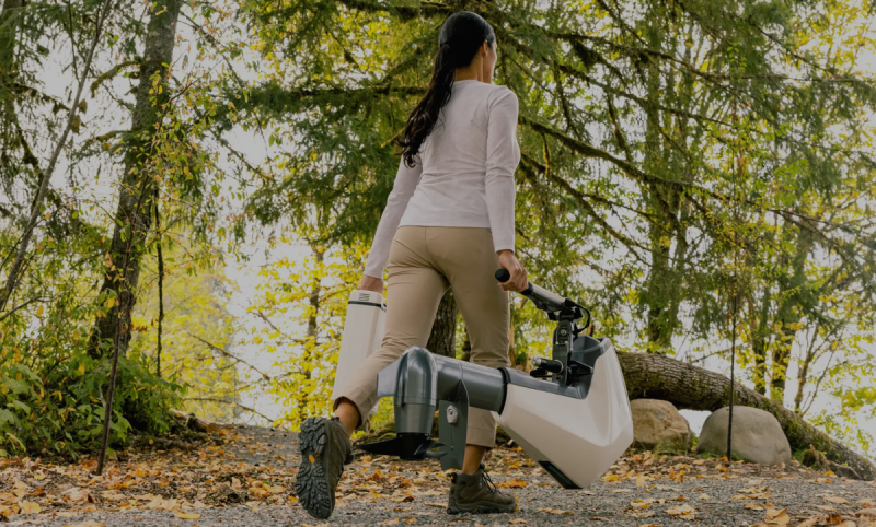 27,2 кг тащит. Сильная