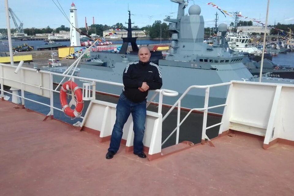 Пропавший экс-военный вернулся домой живым после того, как мать опознала его мертвым и похоронила