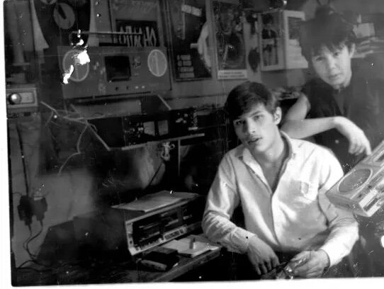В школьном радиоузле 1990г.