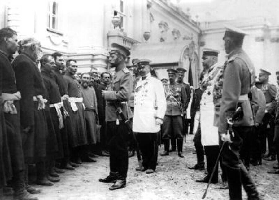 8 мая 1905 года в Москве основана «Русская монархическая партия».