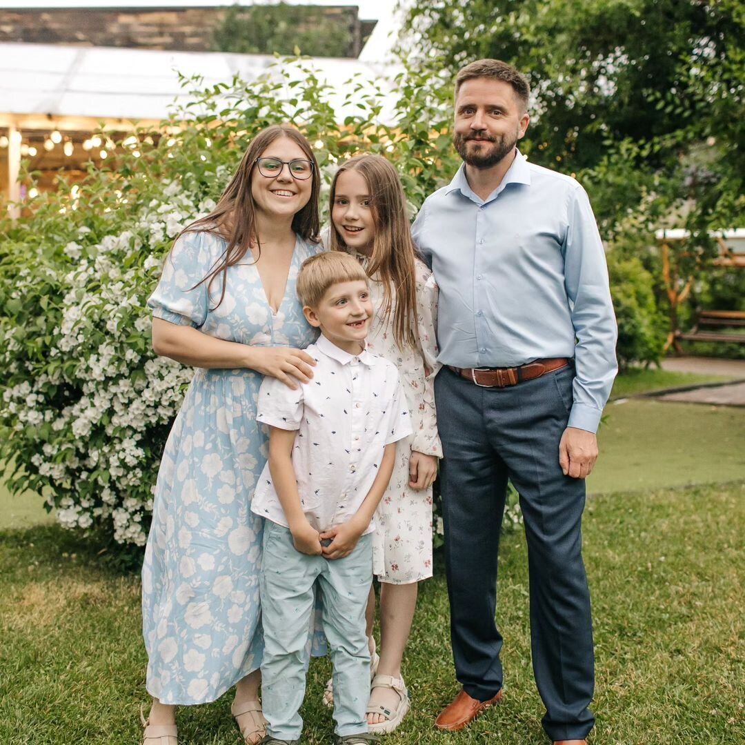 Знакомьтесь: дружная семья Шурутовых, в гости к которым мы сегодня заглянем