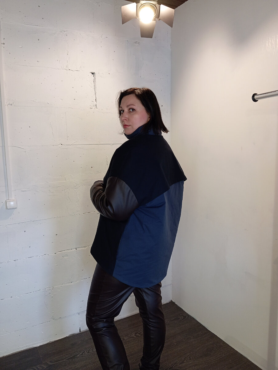 Куртка с кожаными брюками. Фото автора.